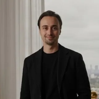 Niclas Schlopsna, Managing Partner at spectup